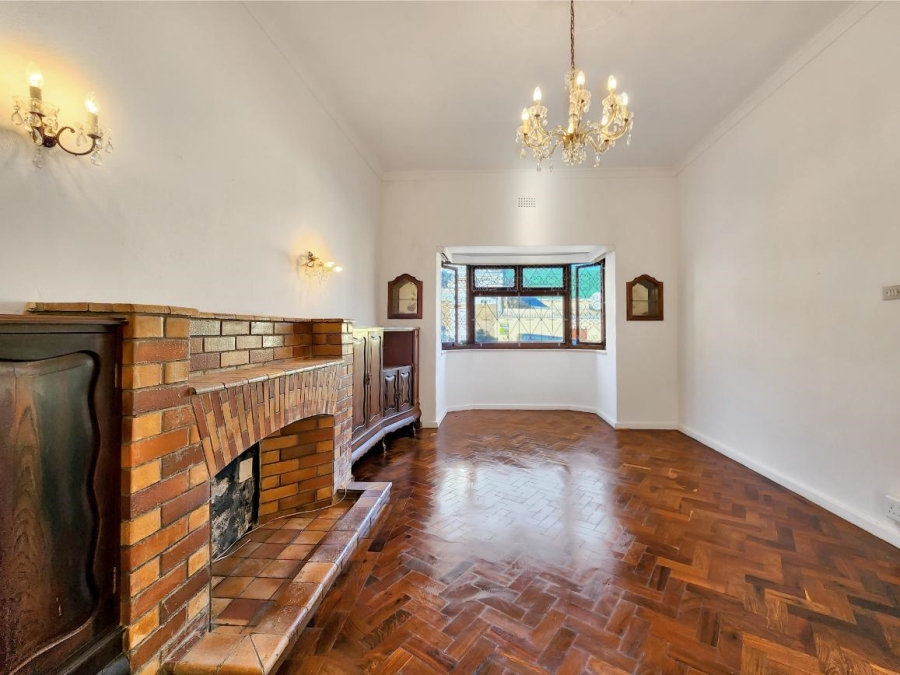 To Let 4 Bedroom Property for Rent in Sea Point Western Cape